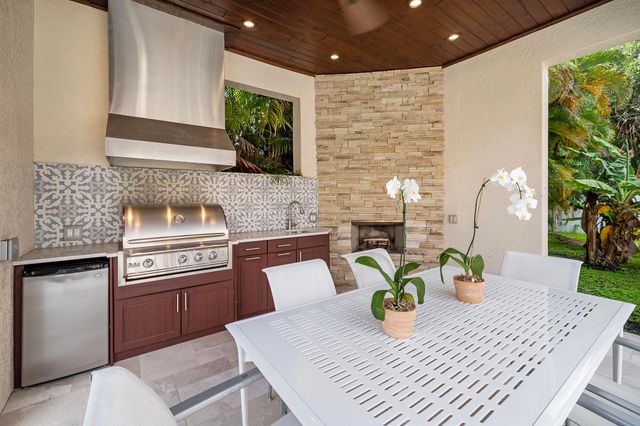 $1,825,000 | 2342 Holly Lane, Palm Beach Gardens, FL 33410