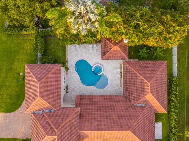 $1,825,000 | 2342 Holly Lane, Palm Beach Gardens, FL 33410