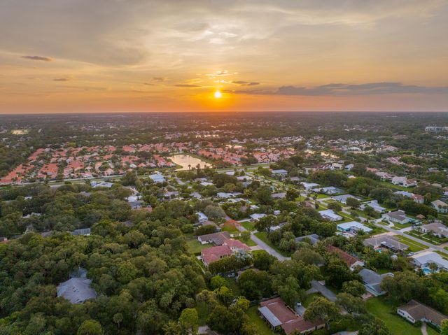 $1,825,000 | 2342 Holly Lane, Palm Beach Gardens, FL 33410