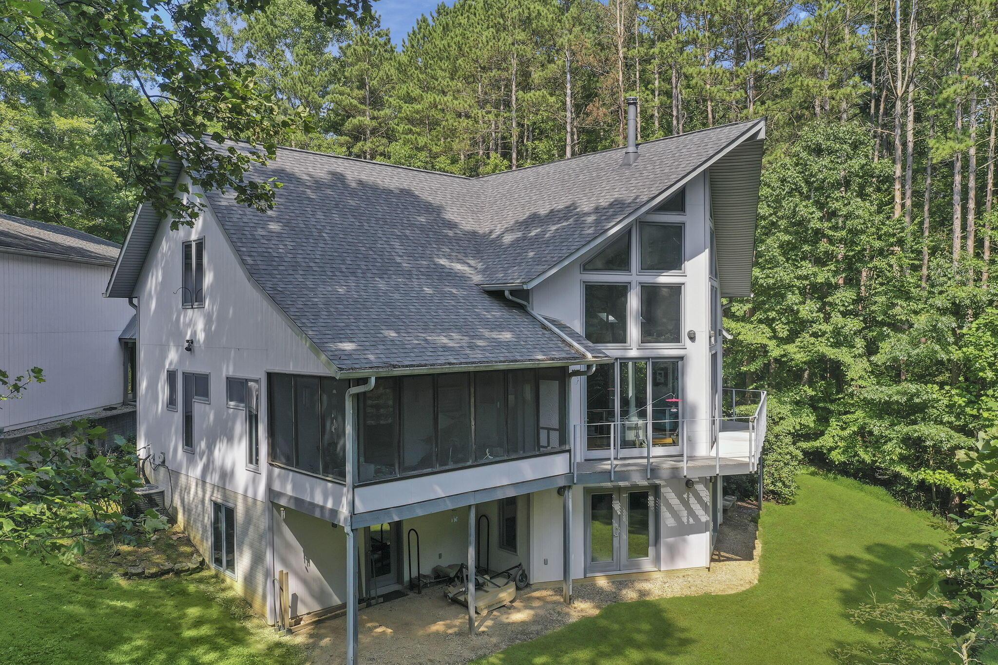 9261 Rich Hollow Road Southwest Lancaster, OH 43130 - Photo 2 of 111 86-web-or-mls-DJI_0951