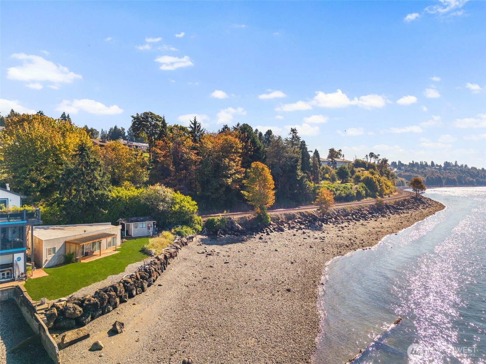 2711 Day Island Boulevard West University Place, WA 98466 - Photo 2 of 17 outdoor view