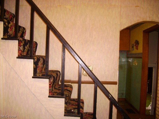 4243 Hayes Road Ravenna, OH 44266 - Photo 3 of 7 Gallery Image 3
