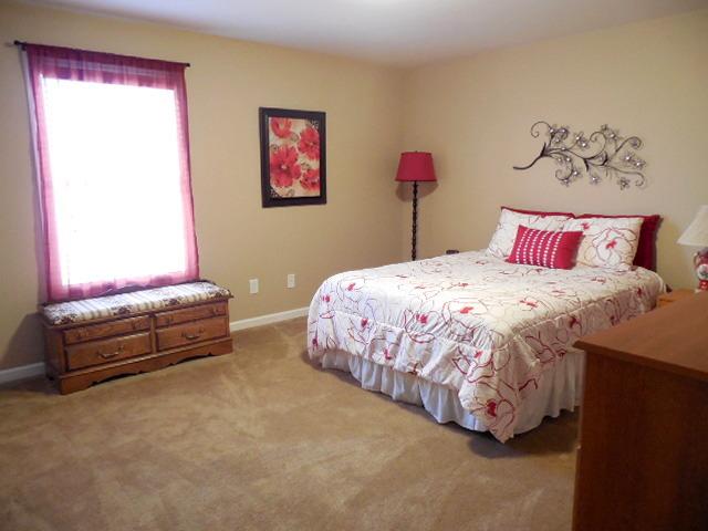 414 Conquest Road Murfreesboro, TN 37128 - Photo 12 of 18 Bedroom 3 with Walk In Closet