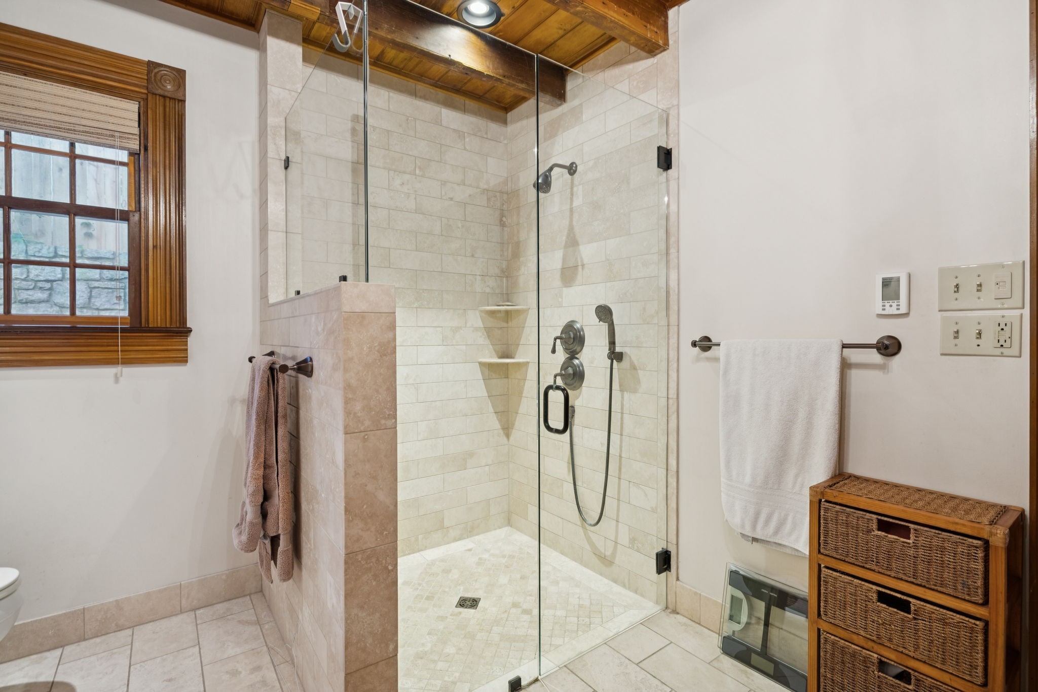 3507 Wimbledon Road Nashville, TN 37215 - Photo 23 of 50 a bathroom with a shower