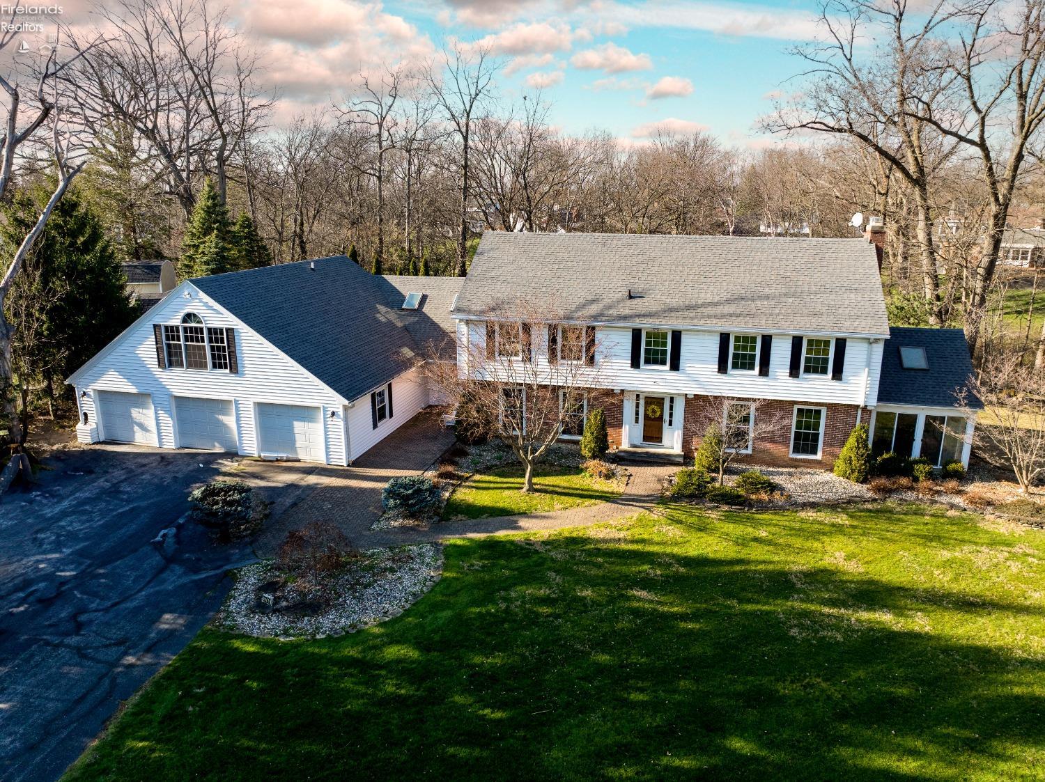 1740 Hampton Road Fremont, OH 43420 - Photo 1 of 59 Gallery Image 1