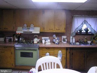 2017 Mill Creek Road Lancaster, PA 17602 - Photo 2 of 3 Gallery Image 2