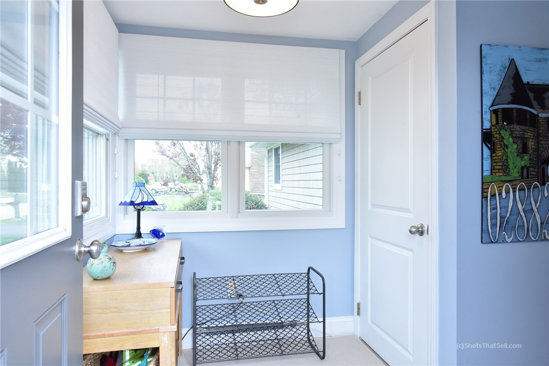 63 Camden Road Narragansett, RI 02882 - Photo 13 of 40 Mud room/entry