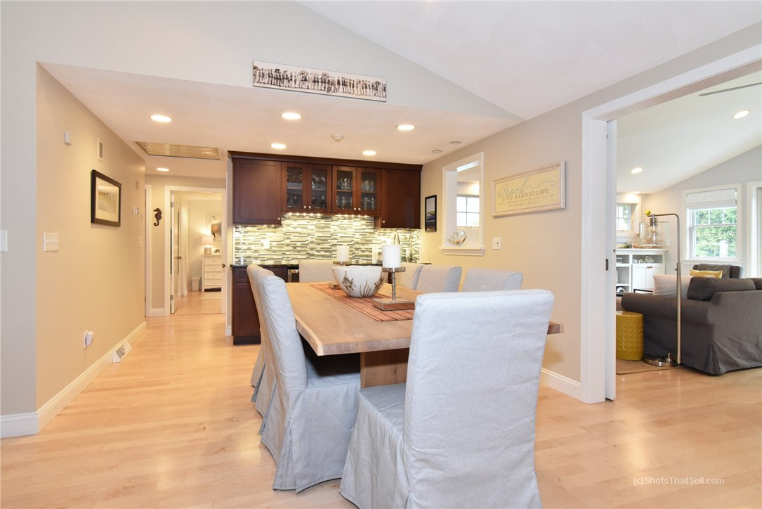 63 Camden Road Narragansett, RI 02882 - Photo 19 of 40