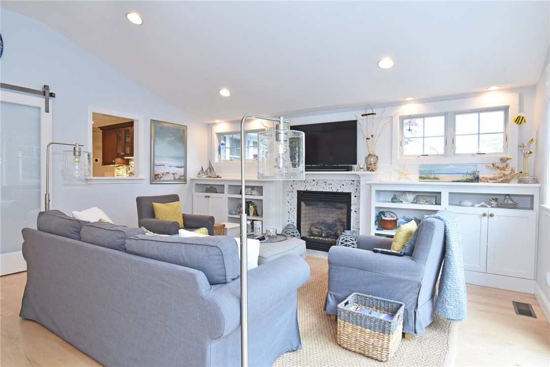 63 Camden Road Narragansett, RI 02882 - Photo 22 of 40