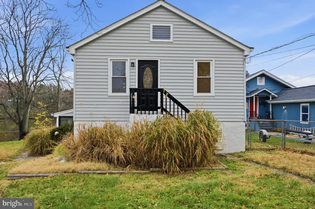 $425,000 | 1 Beach Road, Glen Burnie, MD 21060