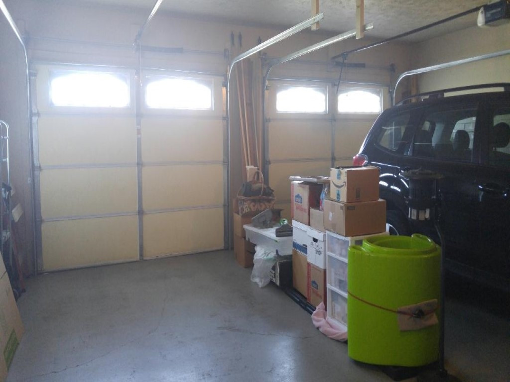 619 Garrison Hollow Road Elizabethton, TN 37643 - Photo 22 of 33 Main Level Double Garage