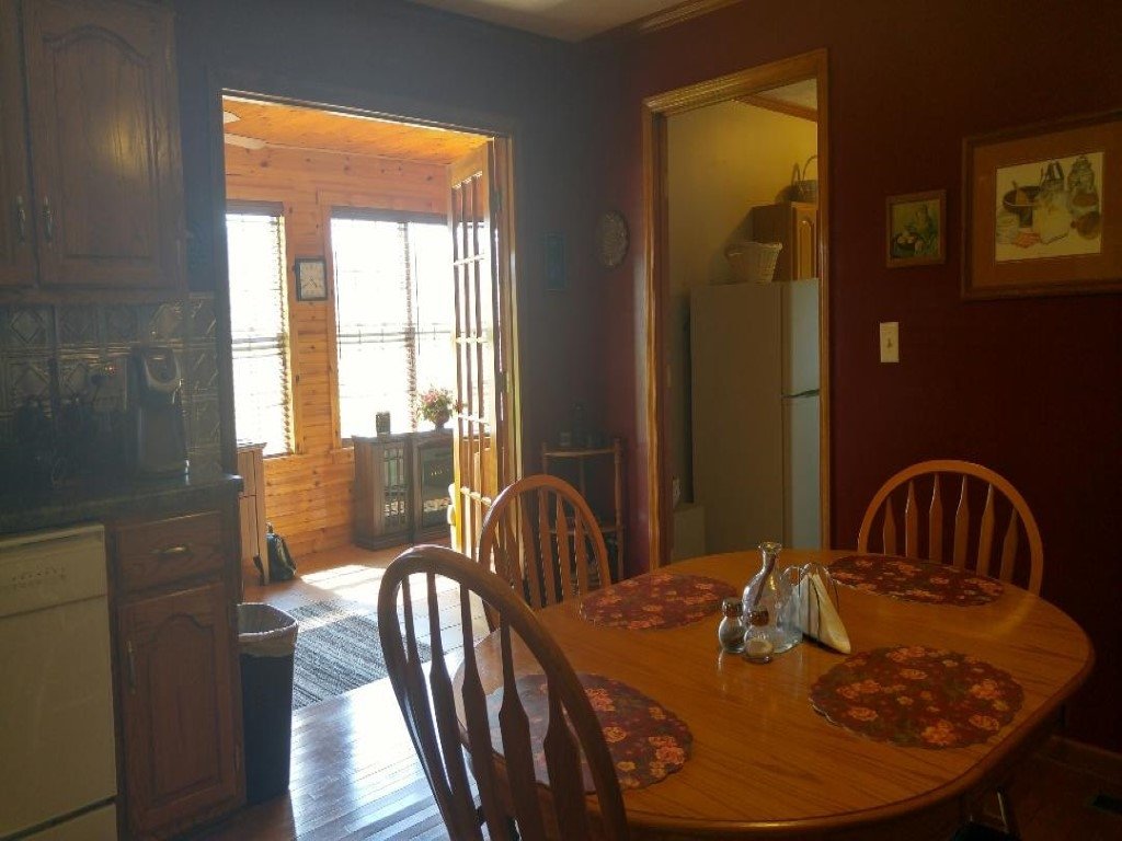 619 Garrison Hollow Road Elizabethton, TN 37643 - Photo 6 of 33 Kitchen to Sunroom