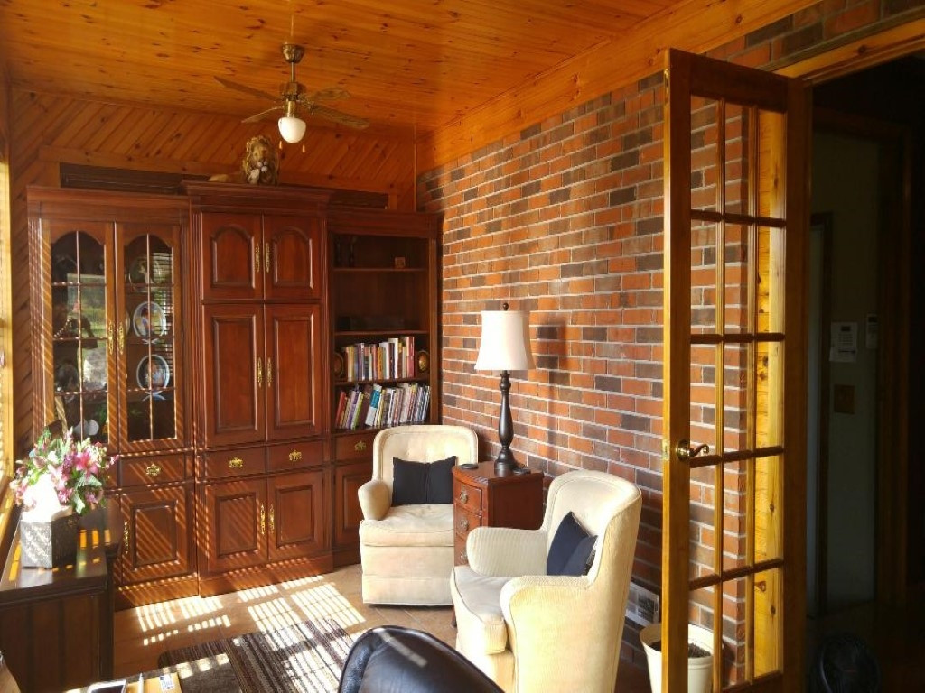619 Garrison Hollow Road Elizabethton, TN 37643 - Photo 10 of 33 Sunroom heated and cooled