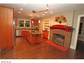 2724 Coventry Road Cleveland, OH 44120 - Photo 3 of 25 Gallery Image 3
