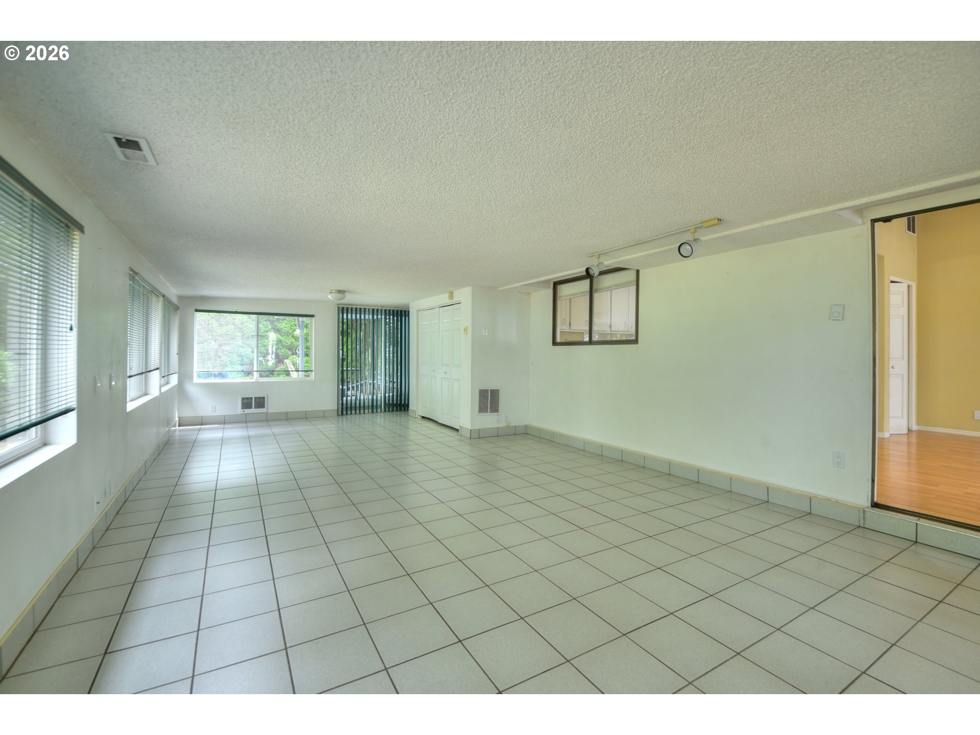 1217 Willagillespie Road Eugene, OR 97401 - Photo 17 of 28 Gallery Image 17