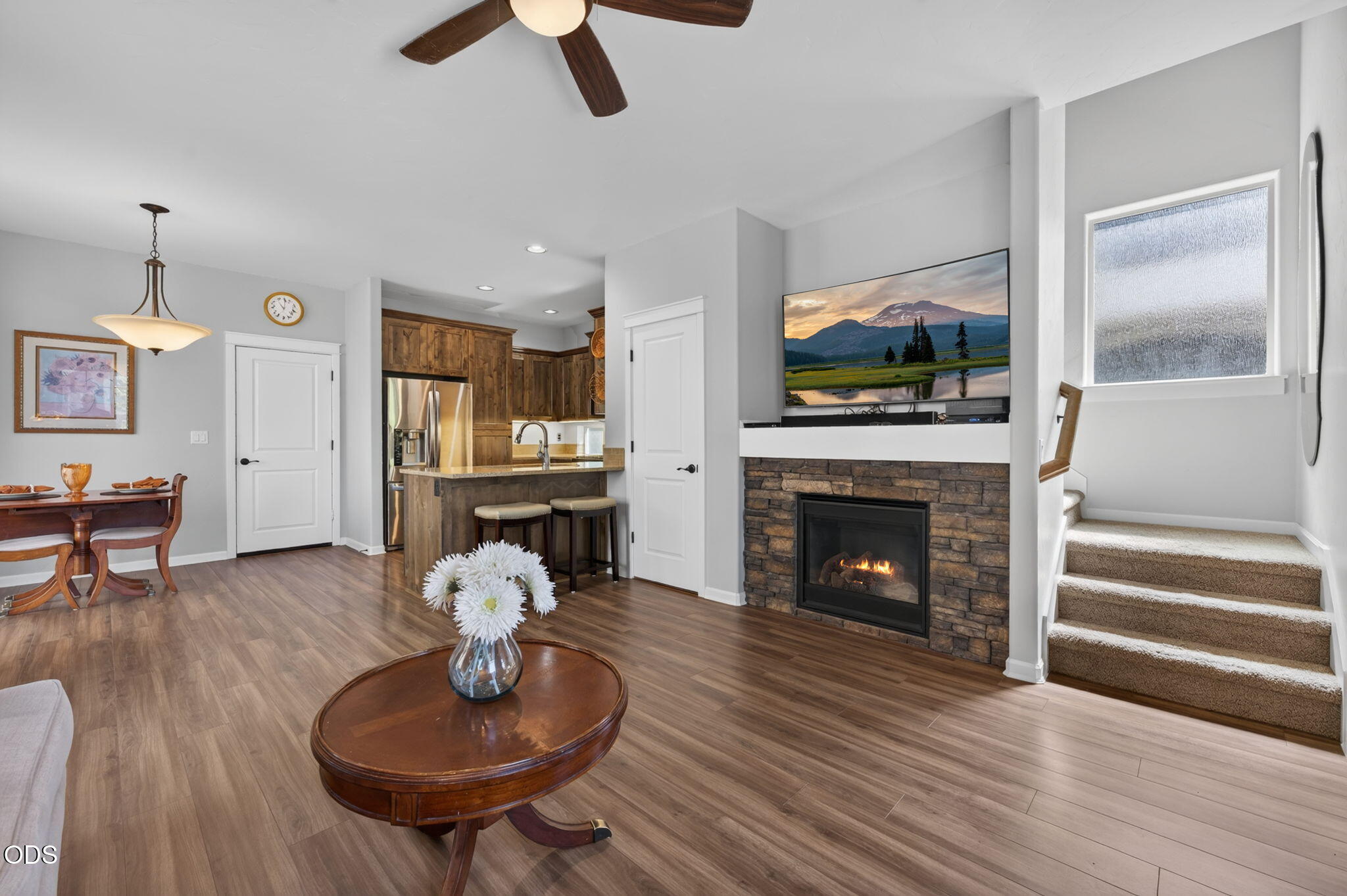 20844 Gateway Drive Bend, OR 97702 - Photo 8 of 53