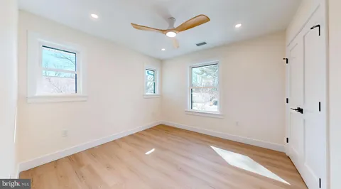 $825,000 | 29 East Hollywood Lane, Marmora, NJ 08223