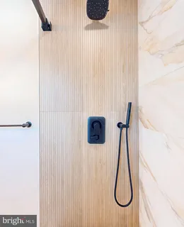 $825,000 | 29 East Hollywood Lane, Marmora, NJ 08223