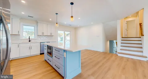 $825,000 | 29 East Hollywood Lane, Marmora, NJ 08223