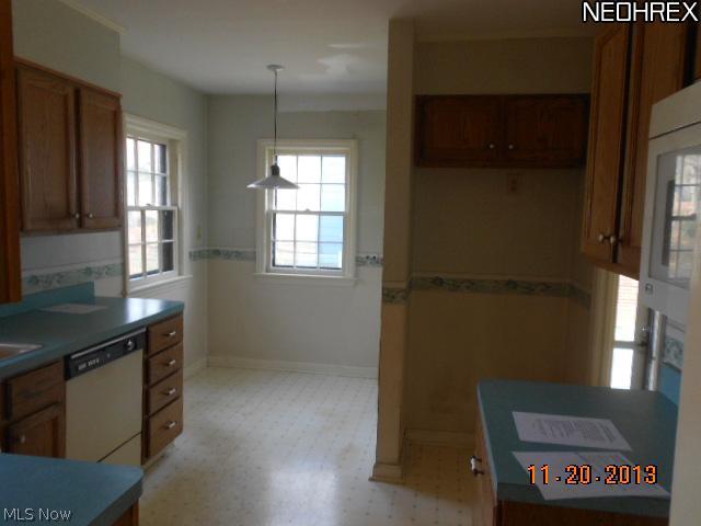 3945 Northampton Road Cleveland Heights, OH 44121 - Photo 8 of 21