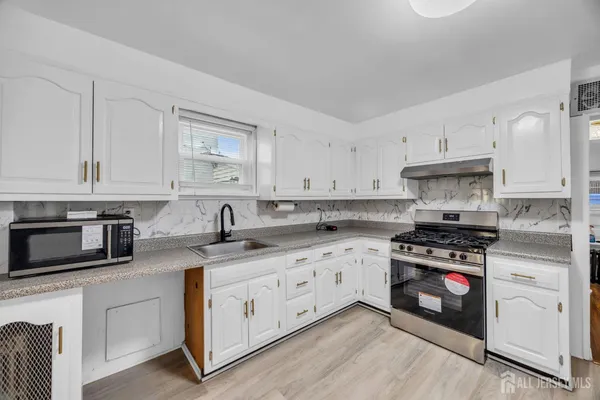 $375,000 | 224 2nd Street, South Amboy, NJ 08879
