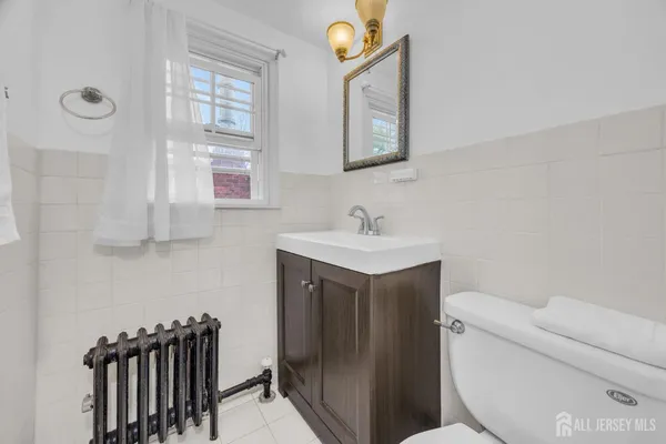 $375,000 | 224 2nd Street, South Amboy, NJ 08879