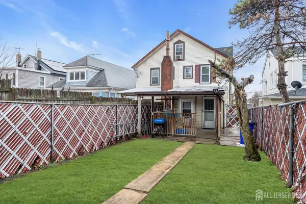 $375,000 | 224 2nd Street, South Amboy, NJ 08879