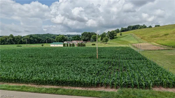 $90,000 | 3434 Bair Road Northwest, Dover, OH 44622