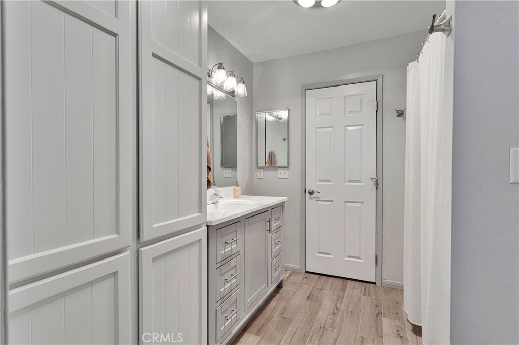 14204 Crow Road Apple Valley, CA 92307 - Photo 27 of 58