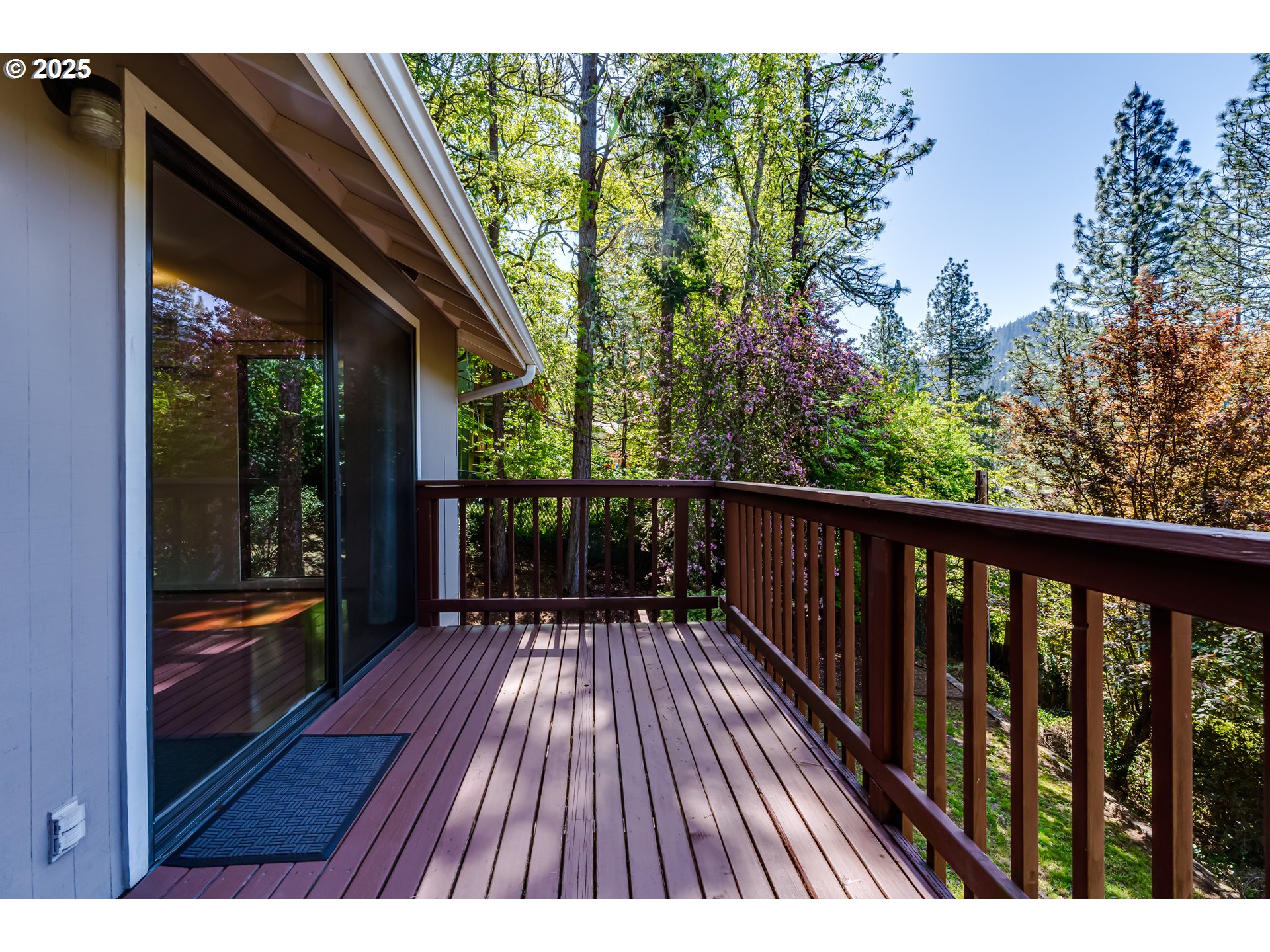5140 Saratoga Street Eugene, OR 97405 - Photo 10 of 45 a view of balcony with wooden floor
