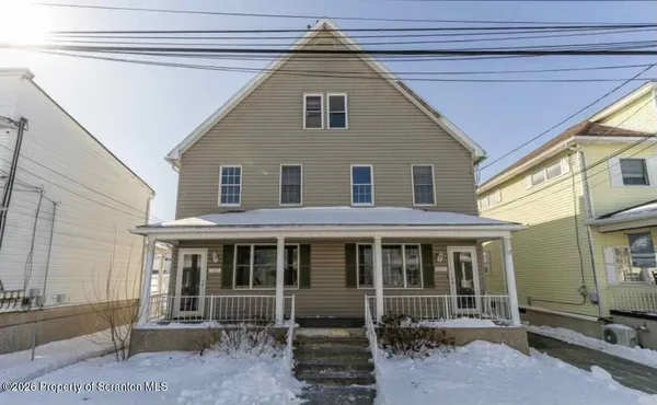 $1,700 | 112 East Grove Street, Taylor, PA 18517