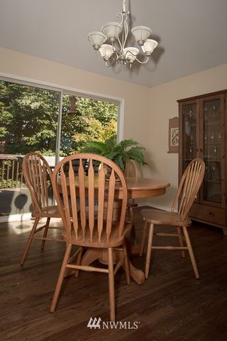 $450,000 | 2630 Northwest Oakcrest Drive, Issaquah, WA 98027