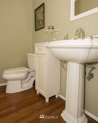 $450,000 | 2630 Northwest Oakcrest Drive, Issaquah, WA 98027