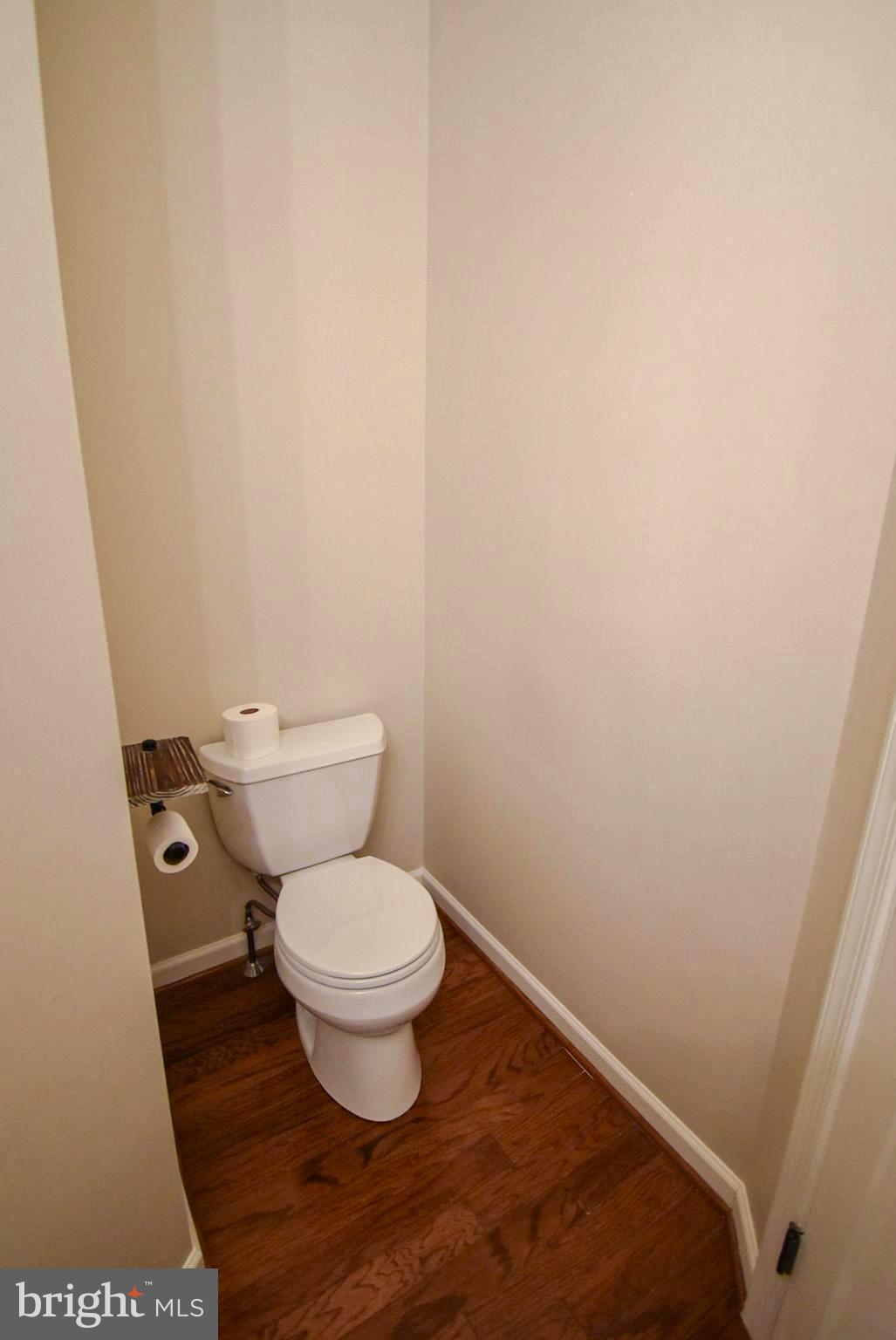 586 Wharton Boulevard Exton, PA 19341 - Photo 13 of 28 a bathroom with a toilet and a sink