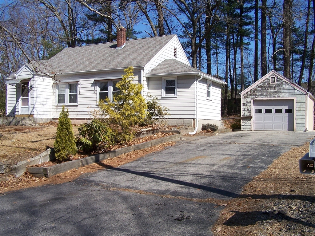 87 Killdeer Road Webster, MA 01570 - Photo 1 of 13 Gallery Image 1