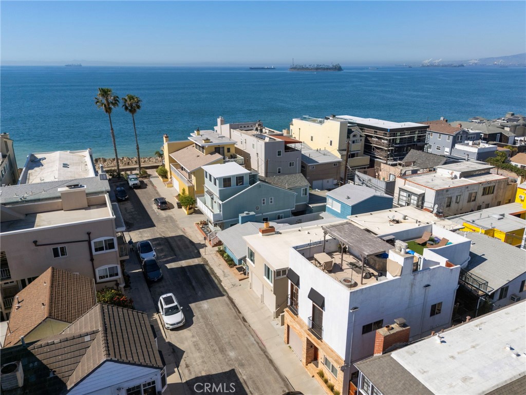 27 66th Place Long Beach, CA 90803 - Photo 50 of 56 a picture of a city view