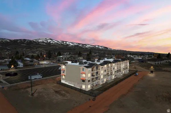$675,000 | 35 East 150th South, Unit 401E, Garden City, UT 84028