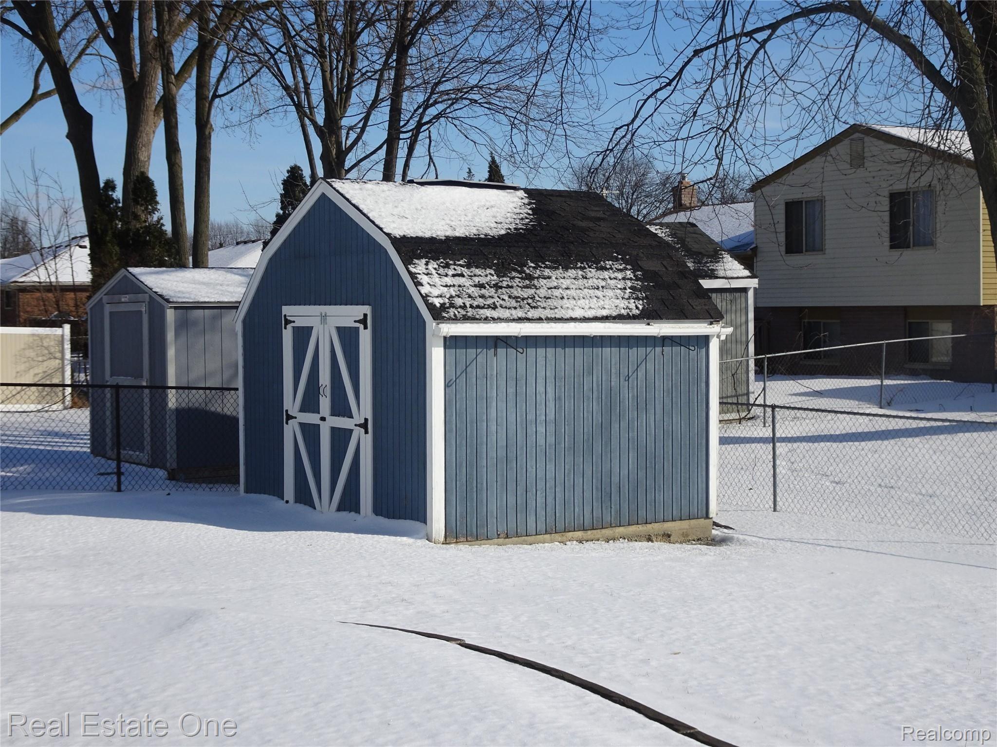 5228 Peekskill Drive Sterling Heights, MI 48310 - Photo 4 of 28 Shed for extra storage