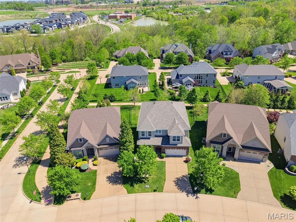 404 Maple Rise Path Chesterfield, MO 63005 - Photo 6 of 91 Gallery Image 6