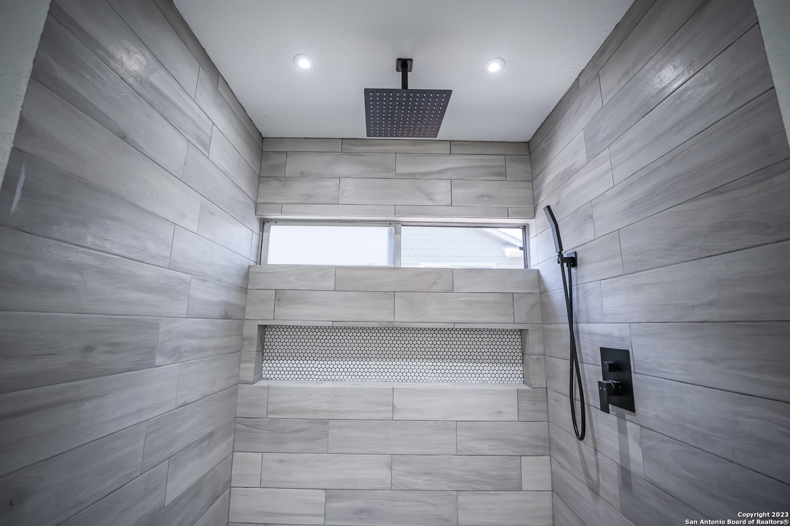 8026 Deadwood Ridge Converse, TX 78109 - Photo 23 of 44