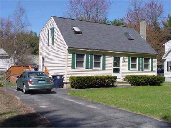 44 Hills Ferry Road Nashua, NH 03064 - Photo 1 of 5