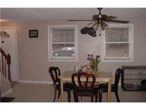 44 Hills Ferry Road Nashua, NH 03064 - Photo 2 of 5