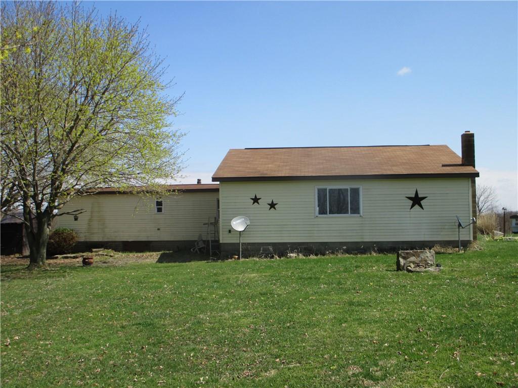 920 McCreight Road Shelocta, PA 15774 - Photo 2 of 25 a backyard of a house with lots of green space