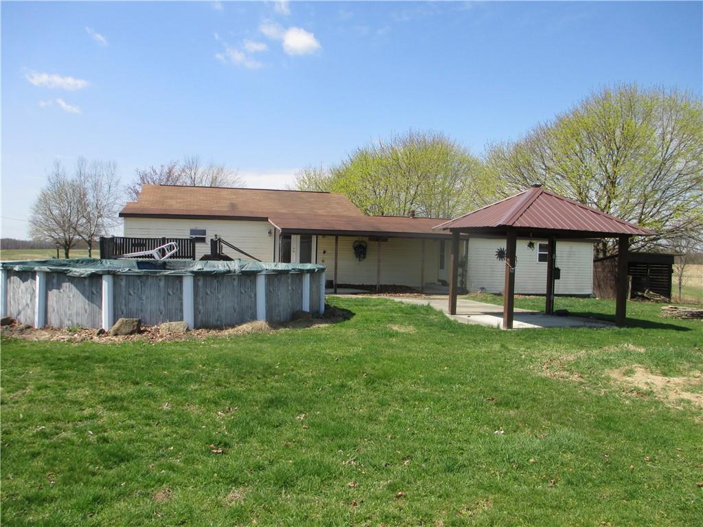 920 McCreight Road Shelocta, PA 15774 - Photo 11 of 25 a front view of a house with a garden