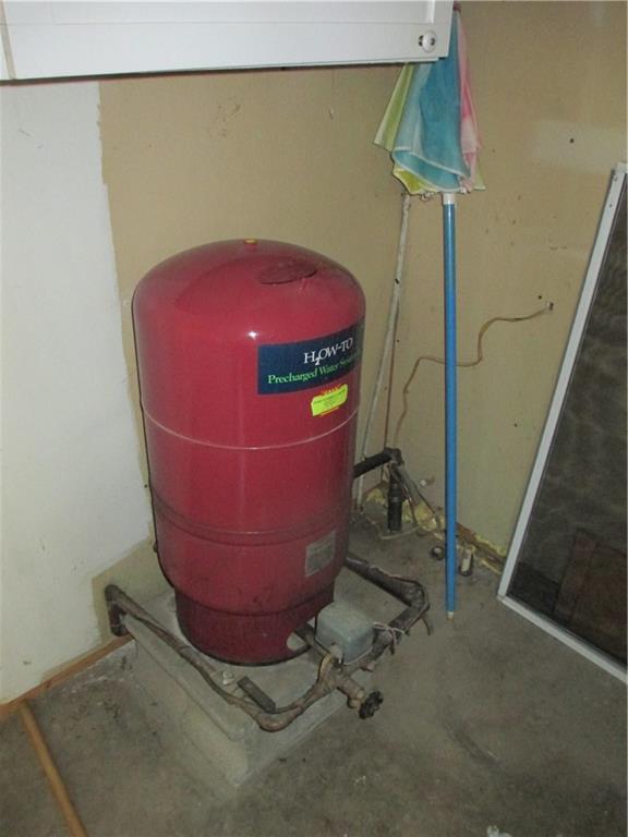 920 McCreight Road Shelocta, PA 15774 - Photo 16 of 25 a room with water heater and stairs