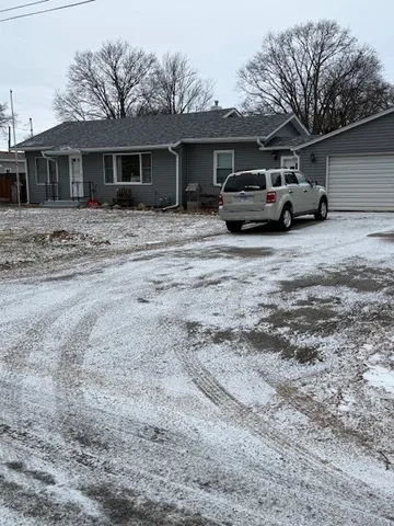 $142,000 | 210 West South Street, Sheffield, IL 61361