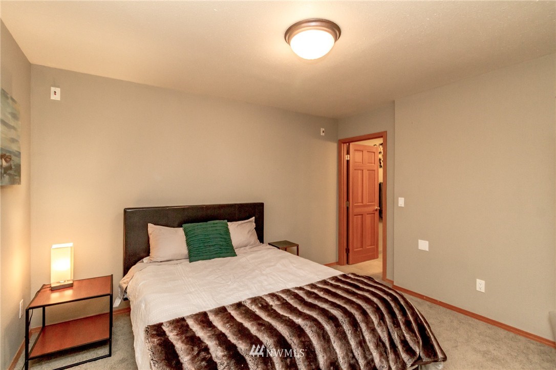 12507 Southeast 96th Place Renton, WA 98056 - Photo 14 of 25 Gallery Image 14