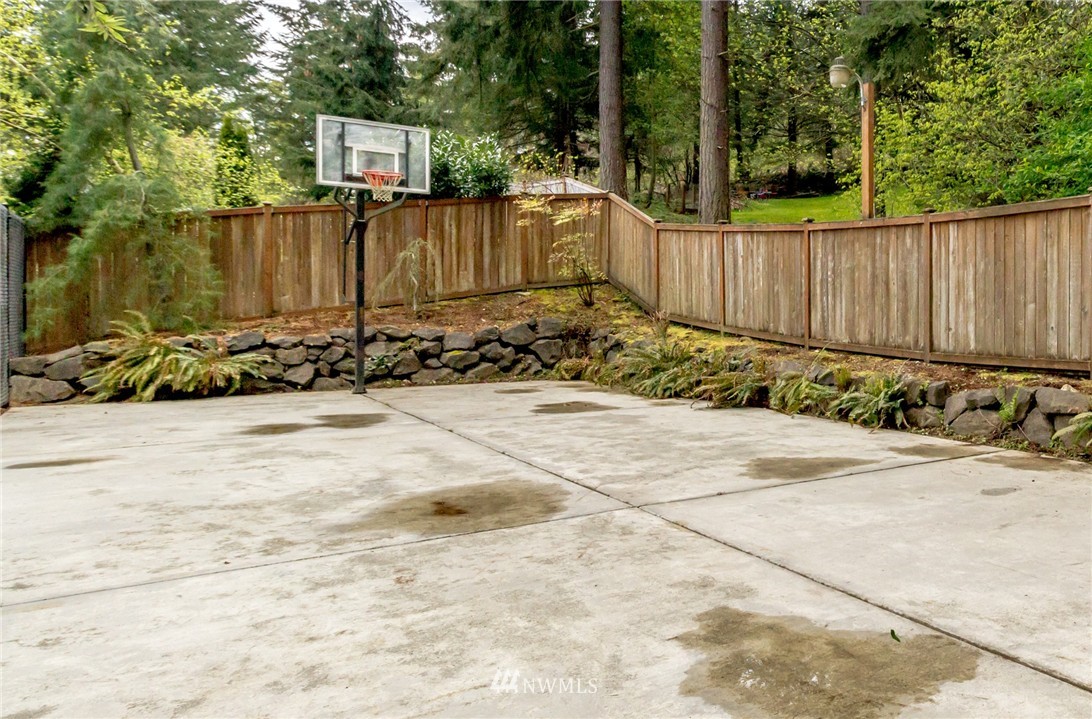 12507 Southeast 96th Place Renton, WA 98056 - Photo 23 of 25 Gallery Image 23