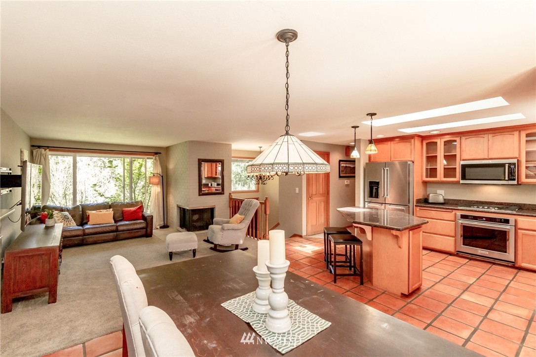 12507 Southeast 96th Place Renton, WA 98056 - Photo 6 of 25 Gallery Image 6