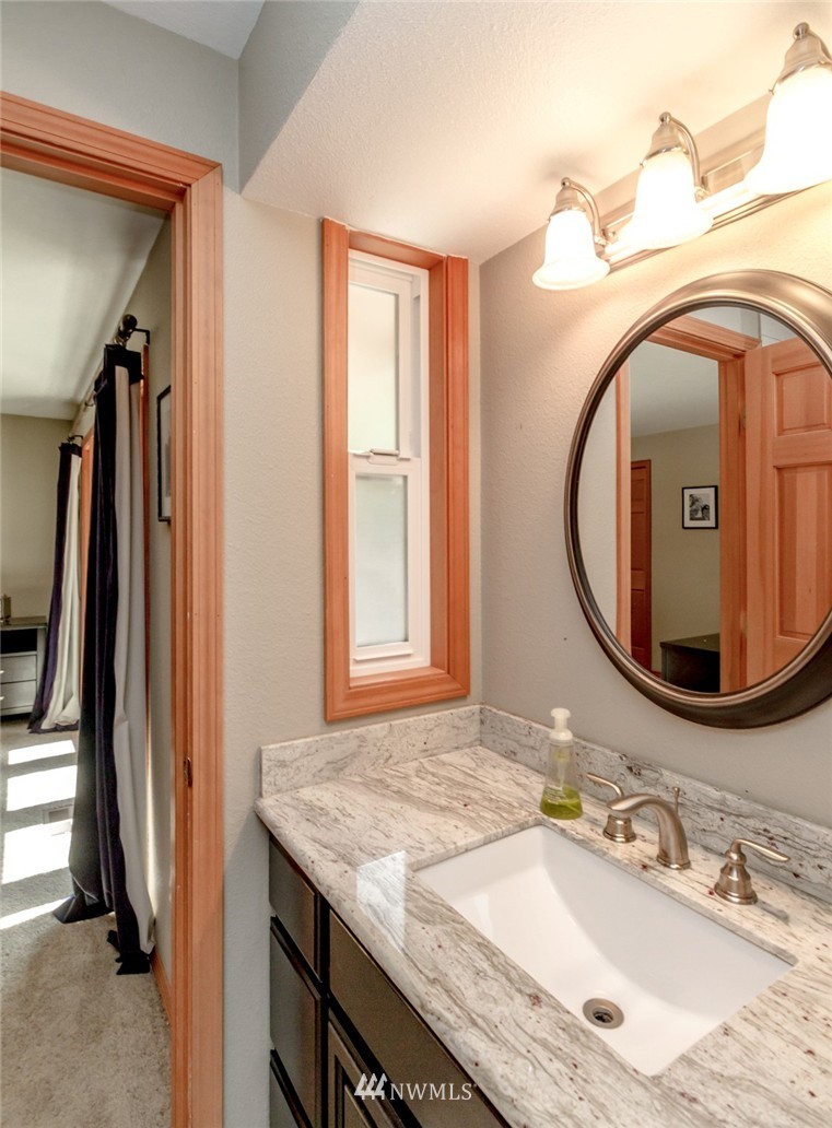 12507 Southeast 96th Place Renton, WA 98056 - Photo 10 of 25 Gallery Image 10